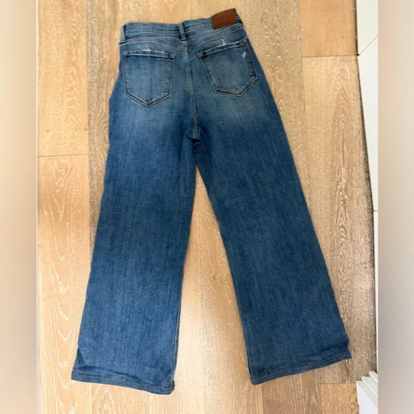 Carly Jean Los Angeles Holland Wide Leg Jeans - Picture 2 of 7